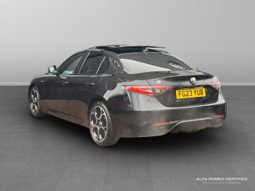 ALFA ROMEO CERTIFIED Alfa Romeo Giulia 2.0t Veloce Auto Euro 6 (s/s) 4dr Used Car - Saloon Petrol Black - Leicester - 594280_5