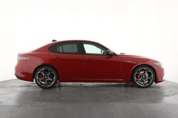 SPOTICAR Alfa Romeo Giulia 2.0t Sprint Auto Euro 6 (s/s) 4dr Used Car - Saloon Petrol Red - Epsom - 1200594655_4