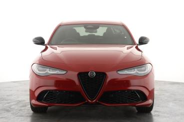 SPOTICAR Alfa Romeo Giulia 2.0t Sprint Auto Euro 6 (s/s) 4dr Used Car - Saloon Petrol Red - Epsom - 1200594655_5