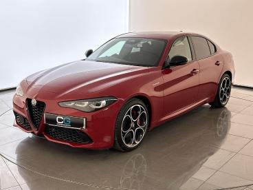 SPOTICAR Alfa Romeo Giulia 2.0t Veloce Auto Euro 6 (s/s) 4dr Used Car - Saloon Petrol Red - Croxdale - 1200597804_3
