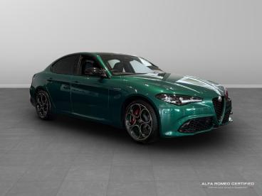 ALFA ROMEO CERTIFIED Alfa Romeo Giulia 2.0t Veloce Auto Euro 6 (s/s) 4dr Used Car - Saloon Petrol Green - Slough - 599670_1