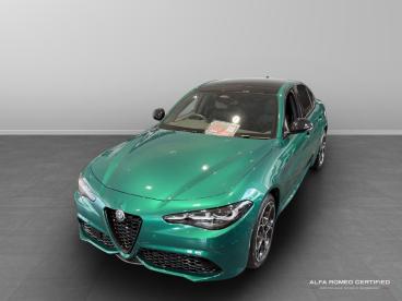 ALFA ROMEO CERTIFIED Alfa Romeo Giulia 2.0t Veloce Auto Euro 6 (s/s) 4dr Used Car - Saloon Petrol Green - Slough - 599670_3