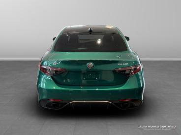 ALFA ROMEO CERTIFIED Alfa Romeo Giulia 2.0t Veloce Auto Euro 6 (s/s) 4dr Used Car - Saloon Petrol Green - Slough - 599670_5