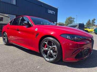SPOTICAR Alfa Romeo Giulia 2.9 V6 Bi-turbo Quadrifoglio Auto Euro 6 (s/s) 4dr Used Car - Saloon Petrol Red - Cheltenham - 1200600010_1