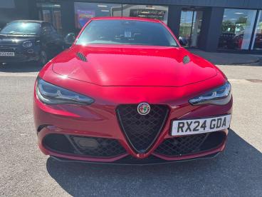 SPOTICAR Alfa Romeo Giulia 2.9 V6 Bi-turbo Quadrifoglio Auto Euro 6 (s/s) 4dr Used Car - Saloon Petrol Red - Cheltenham - 1200600010_2