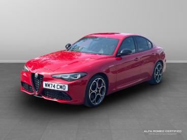 SPOTICAR Alfa Romeo Giulia 2.0t Veloce Auto Euro 6 (s/s) 4dr Used Car - Saloon Petrol Red - Kidlington - 800601659_3