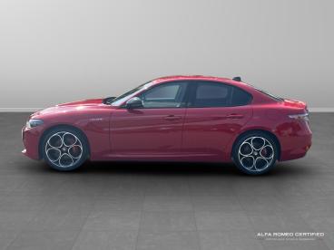 SPOTICAR Alfa Romeo Giulia 2.0t Veloce Auto Euro 6 (s/s) 4dr Used Car - Saloon Petrol Red - Kidlington - 800601659_4