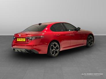 ALFA ROMEO CERTIFIED Alfa Romeo Giulia 2.0t Intensa Auto Euro 6 (s/s) 4dr Used Car - Saloon Petrol Red - Slough - 605194_3