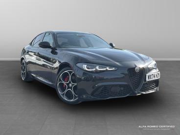 ALFA ROMEO CERTIFIED Alfa Romeo Giulia 2.0t Sprint Auto Euro 6 (s/s) 4dr Used Car - Saloon Petrol Black - Salford - 606526_1