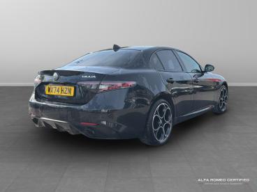 ALFA ROMEO CERTIFIED Alfa Romeo Giulia 2.0t Sprint Auto Euro 6 (s/s) 4dr Used Car - Saloon Petrol Black - Salford - 606526_3