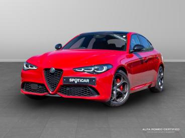 ALFA ROMEO CERTIFIED Alfa Romeo Giulia 2.0t Tributo Italiano Auto Euro 6 (s/s) 4dr Used Car - Saloon Petrol Red - Nuneaton - 606601_2