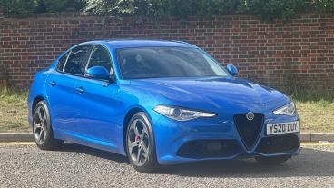 ALFA ROMEO CERTIFIED Alfa Romeo Giulia 2.0t Veloce Auto Euro 6 (s/s) 4dr Used Car - Saloon Petrol Blue - Hemel Hempstead - 614996_1