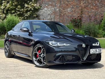 ALFA ROMEO CERTIFIED Alfa Romeo Giulia 2.0t Sprint Auto Euro 6 (s/s) 4dr Used Car - Saloon Petrol Black - Swansea - 615335_1