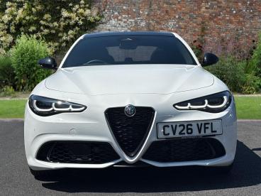 ALFA ROMEO CERTIFIED Alfa Romeo Giulia 2.0t Sprint Auto Euro 6 (s/s) 4dr Used Car - Saloon Petrol White - Swansea - 615336_2