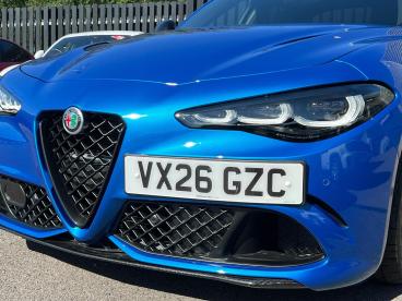 ALFA ROMEO CERTIFIED Alfa Romeo Giulia 2.9 V6 Bi-turbo Quadrifoglio Auto Euro 6 (s/s) 4dr Used Car - Saloon Petrol Blue - Swindon - 616129_5