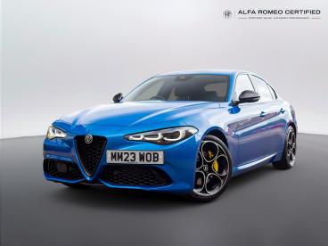 ALFA ROMEO CERTIFIED Alfa Romeo Giulia 2.0t Veloce Auto Euro 6 (s/s) 4dr Used Car - Saloon Petrol Blue -  - 619325_3