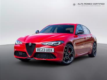 ALFA ROMEO CERTIFIED Alfa Romeo Giulia  Used Car - Saloon Petrol Red - Nuneaton - 619326_2