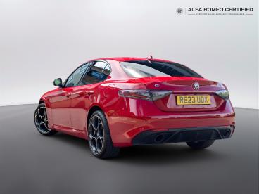 ALFA ROMEO CERTIFIED Alfa Romeo Giulia  Used Car - Saloon Petrol Red - Nuneaton - 619326_3