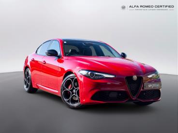 ALFA ROMEO CERTIFIED Alfa Romeo Giulia 2.0t Veloce Auto Euro 6 (s/s) 4dr Used Car - Saloon Petrol Red -  - 624837_1