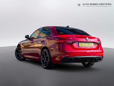 ALFA ROMEO CERTIFIED Alfa Romeo Giulia 2.0t Veloce Auto Euro 6 (s/s) 4dr Used Car - Saloon Petrol Red -  - 624837_3