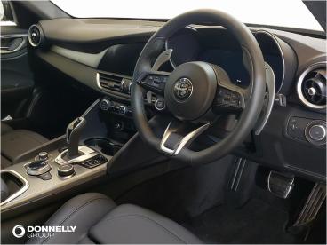 ALFA ROMEO CERTIFIED Alfa Romeo Giulia 2.0t Veloce Auto Euro 6 (s/s) 4dr Used Car - Saloon Petrol  - Newtownabbey - 625412_4