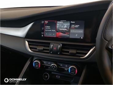 ALFA ROMEO CERTIFIED Alfa Romeo Giulia 2.0t Veloce Auto Euro 6 (s/s) 4dr Used Car - Saloon Petrol  - Newtownabbey - 625412_5