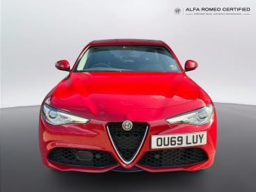 SPOTICAR Alfa Romeo Giulia 2.0t Veloce Auto Euro 6 (s/s) 4dr Used Car - Saloon Petrol Red - Norwich - 800630125_2