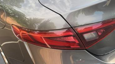 SPOTICAR Alfa Romeo Giulia 2.0t Veloce Auto Euro 6 (s/s) 4dr Used Car - Saloon Petrol Grey - Walton On Thames - 1200633487_5