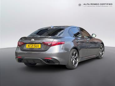 ALFA ROMEO CERTIFIED Alfa Romeo Giulia  Used Car - Saloon Petrol Grey - Slough - 633527_3