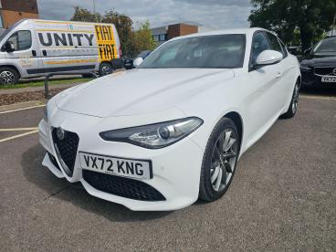 SPOTICAR Alfa Romeo Giulia 2.0t Sprint Auto Euro 6 (s/s) 4dr Used Car - Saloon Petrol White - Cheltenham - 1200634350_3