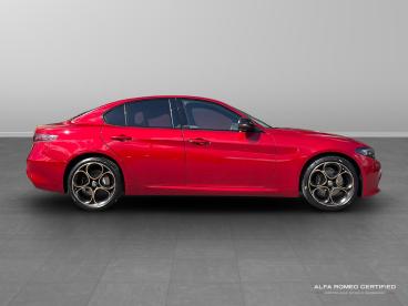 ALFA ROMEO CERTIFIED Alfa Romeo Giulia 2.0t Intensa Auto Euro 6 (s/s) 4dr Used Car - Saloon Petrol Red - Slough - 635820_2