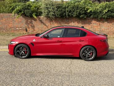 ALFA ROMEO CERTIFIED Alfa Romeo Giulia 2.9 V6 Bi-turbo Quadrifoglio Auto Euro 6 (s/s) 4dr Used Car - Saloon Petrol Red - Hemel Hempstead - 636604_5