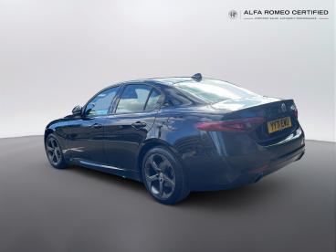 ALFA ROMEO CERTIFIED Alfa Romeo Giulia 2.0t Sprint Auto Euro 6 (s/s) 4dr Used Car - Saloon Petrol Black - Leicester - 638617_3