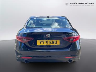ALFA ROMEO CERTIFIED Alfa Romeo Giulia 2.0t Sprint Auto Euro 6 (s/s) 4dr Used Car - Saloon Petrol Black - Leicester - 638617_4