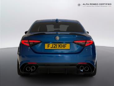 ALFA ROMEO CERTIFIED Alfa Romeo Giulia 2.9 V6 Bi-turbo Quadrifoglio Auto Euro 6 (s/s) 4dr Used Car - Saloon Petrol Blue - Slough - 639348_5