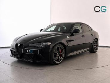 SPOTICAR Alfa Romeo Giulia 2.9 V6 Bi-turbo Quadrifoglio Auto Euro 6 (s/s) 4dr Used Car - Saloon Petrol Black - Croxdale - 1200640887_3