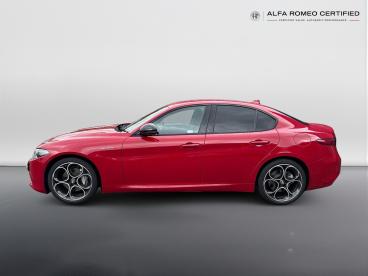 ALFA ROMEO CERTIFIED Alfa Romeo Giulia 2.0t Veloce Auto Euro 6 (s/s) 4dr Used Car - Saloon Petrol Red - Swindon - 646386_5