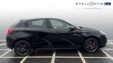 SPOTICAR Alfa Romeo Giulietta 2.0 Jtdm-2 Veloce Tct Euro 6 (s/s) 5dr Used Car - Hatchback Diesel Black - Chingford - 1200546149_2