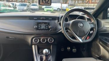 ALFA ROMEO CERTIFIED Alfa Romeo Giulietta  Used Car -  Petrol Black - Leicester - 554323_4