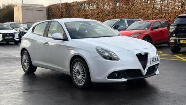 SPOTICAR Alfa Romeo Giulietta 1.4 Tb Giulietta Euro 6 (s/s) 5dr Used Car - Hatchback Petrol White - Bristol - 1200574576_1