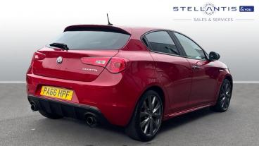 SPOTICAR Alfa Romeo Giulietta 1750 Tbi Veloce Tct Euro 6 5dr Used Car - Hatchback Petrol Red - Bristol - 1200580372_3