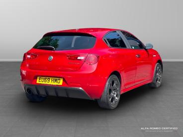 SPOTICAR Alfa Romeo Giulietta 1.4 Tb Speciale Euro 6 (s/s) 5dr Used Car - Hatchback Petrol Red - Colchester - 800594320_5