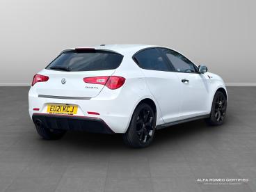 SPOTICAR Alfa Romeo Giulietta 1.4 Tb Sprint Euro 6 (s/s) 5dr Used Car - Hatchback Petrol White - Colchester - 800611351_5