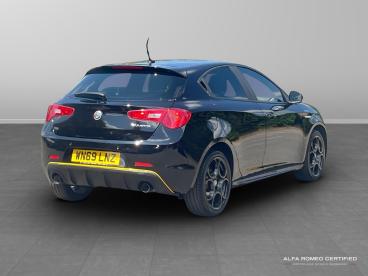 SPOTICAR Alfa Romeo Giulietta 2.0 Jtdm-2 Veloce Tct Euro 6 (s/s) 5dr Used Car - Hatchback Diesel Black - Colchester - 800617435_5