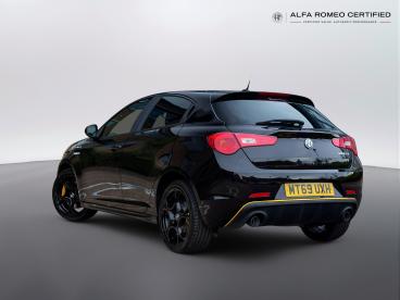 SPOTICAR Alfa Romeo Giulietta 2.0 Jtdm-2 Veloce Tct Euro 6 (s/s) 5dr Used Car - Hatchback Diesel Black - Nuneaton - 800620763_3