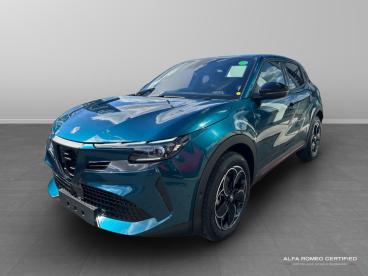 ALFA ROMEO CERTIFIED Alfa Romeo Junior 54kwh Elettrica Speciale Auto 5dr Used Car - Suv Electric Blue - Slough - 496295_4