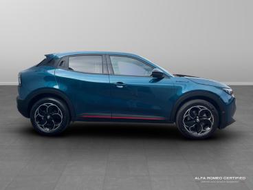 ALFA ROMEO CERTIFIED Alfa Romeo Junior 54kwh Elettrica Speciale Auto 5dr Used Car - Suv Electric Blue - Colchester - 512806_2