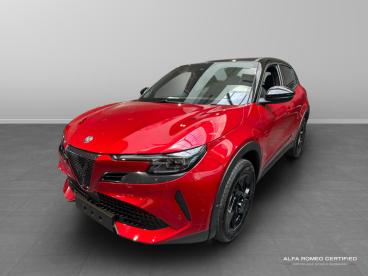 ALFA ROMEO CERTIFIED Alfa Romeo Junior 1.2 Mhev Ibrida E-dct Euro 6 (s/s) 5dr Used Car - Suv Hybrid Red - Slough - 517078_2