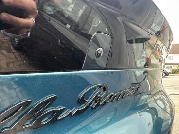 ALFA ROMEO CERTIFIED Alfa Romeo Junior 1.2 Mhev Ibrida E-dct Euro 6 (s/s) 5dr Used Car - Suv Hybrid Blue - Slough - 519881_3