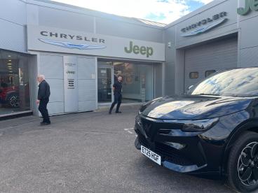 ALFA ROMEO CERTIFIED Alfa Romeo Junior 1.2 Mhev Ibrida E-dct Euro 6 (s/s) 5dr Used Car - Suv Hybrid Black - Colchester - 532465_5